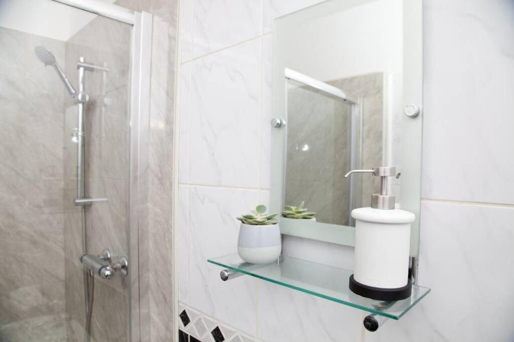 Snug - Logie Baird Apartment Helensburgh Ngoại thất bức ảnh