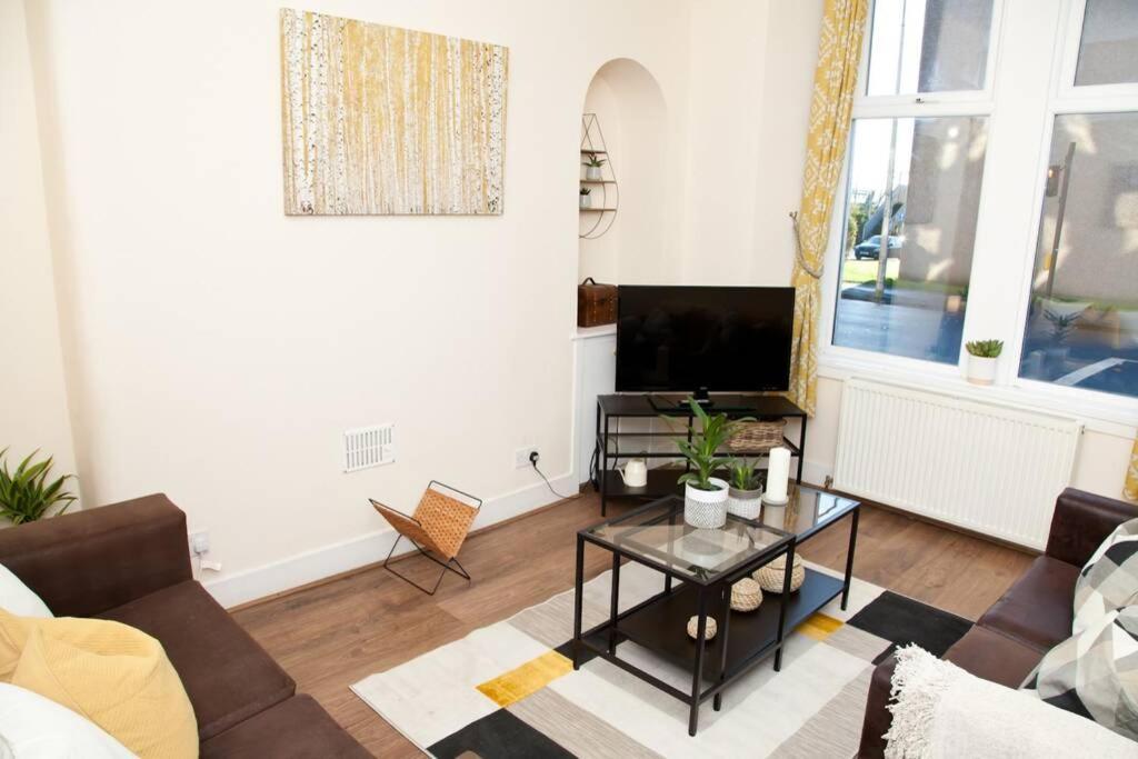 Snug - Logie Baird Apartment Helensburgh Ngoại thất bức ảnh