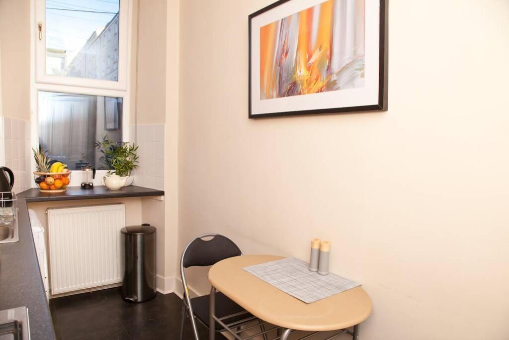 Snug - Logie Baird Apartment Helensburgh Ngoại thất bức ảnh